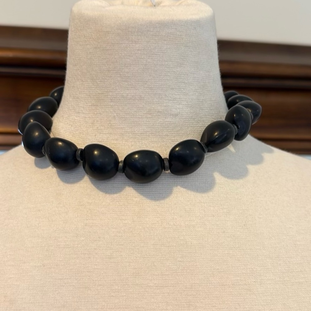 Hawaiian Kukui Nut Seeds Beaded Chocker
